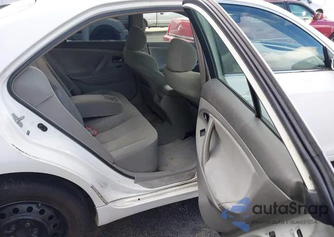 4T1BE46KX7U584965: 44085264