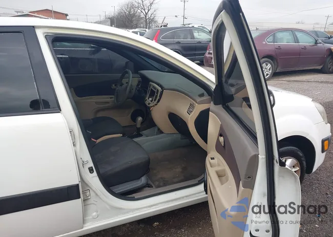 KNADE223596473227: 44085289