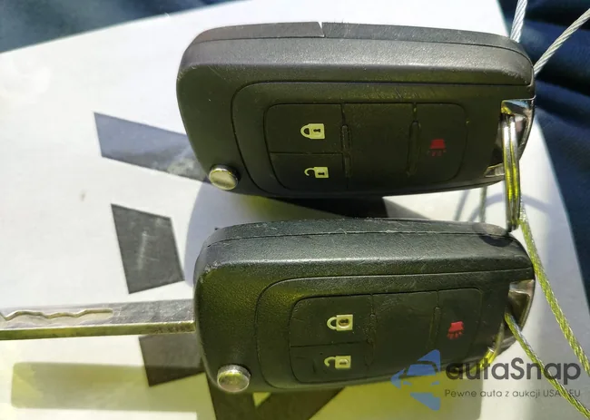 2GKALMEK7H6196474: 44085397