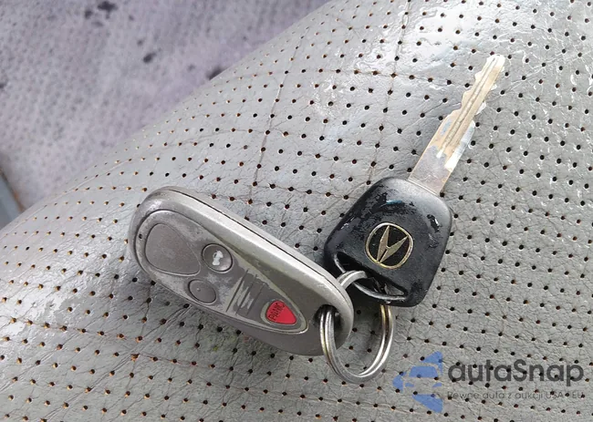 JH4CL95854C024739: 44085398