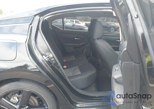 3N1AB8DV7RY277639: 44085427