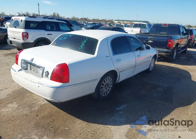 1LNHM81WX4Y617921: 44085513