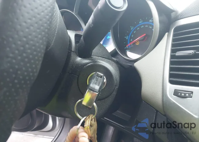 1G1PA5SG7F7291897: 44085527