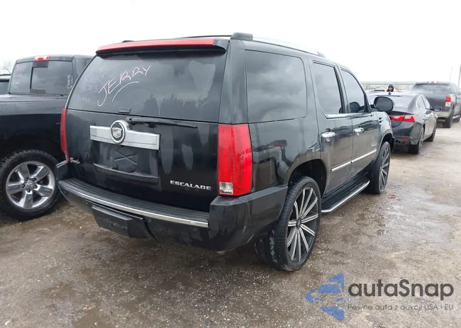 1GYFK63858R278743: 44085542