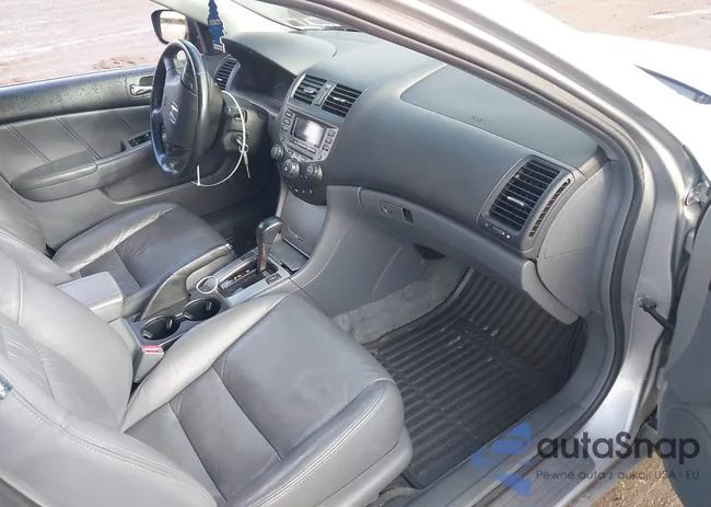 1HGCM56817A212469: 44086548