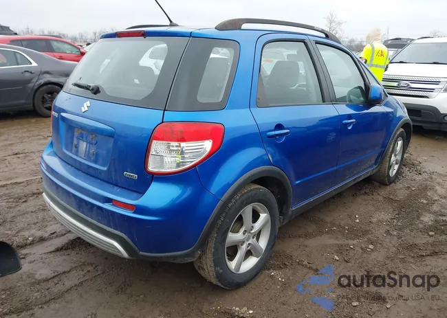 JS2YB413775109765: 44086598