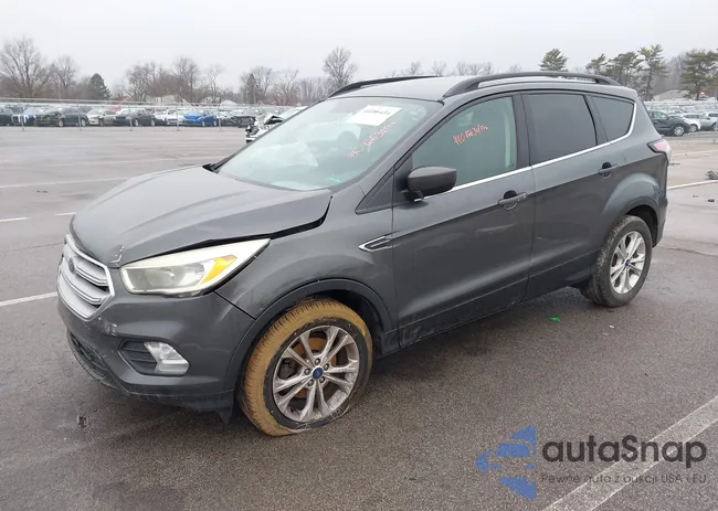 1FMCU0GD8JUA40147: 44086634