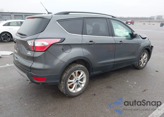 1FMCU0GD8JUA40147: 44086634