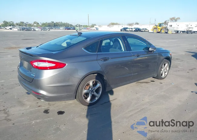 3FA6P0HD8ER310794: 44086642