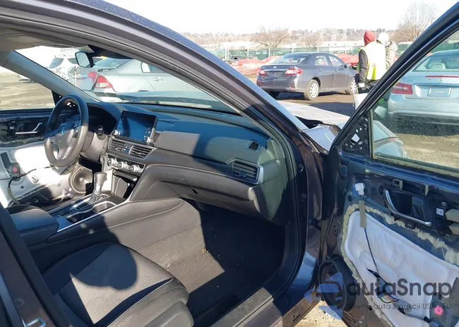 1HGCV1F17JA240440: 44086754