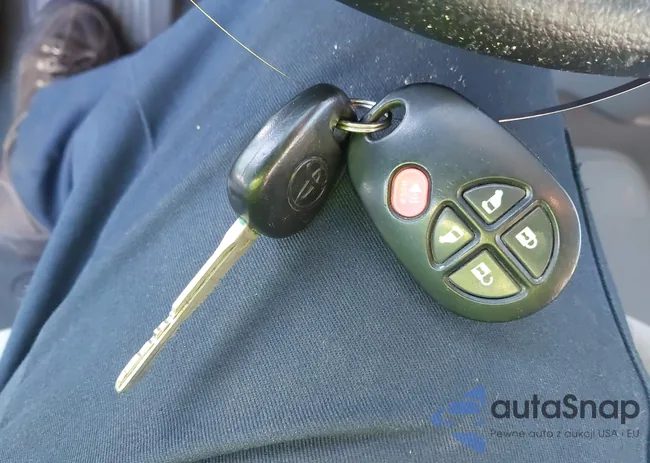 5TDKZ3DC4JS965544: 44086773