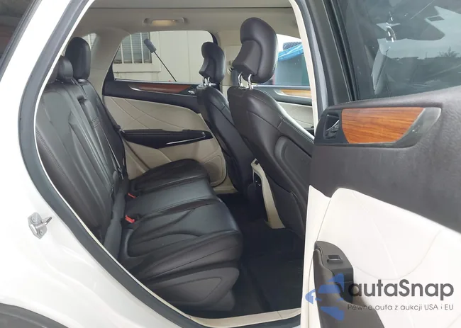 5LMCJ1A97FUJ28145: 44086778