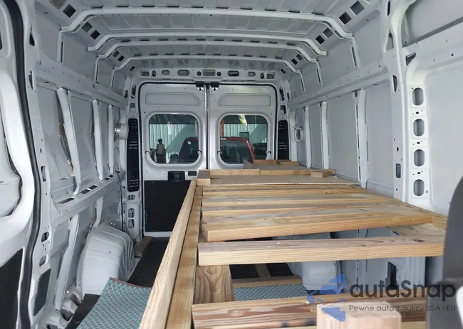 3C6MRVJG5RE100834: 44086779