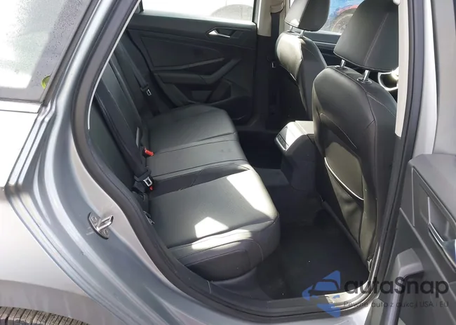 3VWEB7BU8LM021900: 44086781