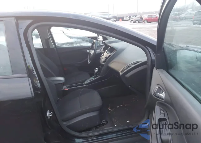 1FADP3F27GL386681: 44086808