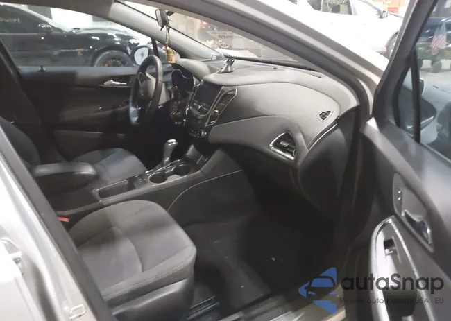 1G1BE5SM9K7142714: 44086836