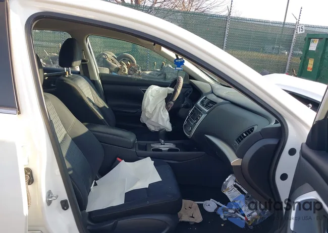 1N4AL3AP1HC206503: 44086842