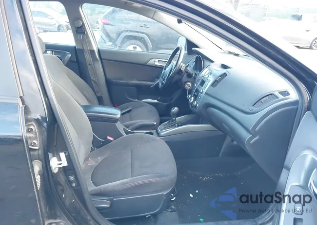 KNAFW5A3XD5663158: 44086920