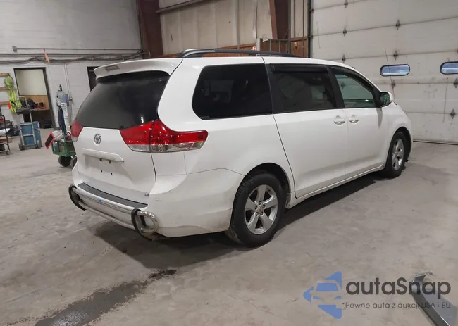 5TDKK3DC3CS182688: 44087114