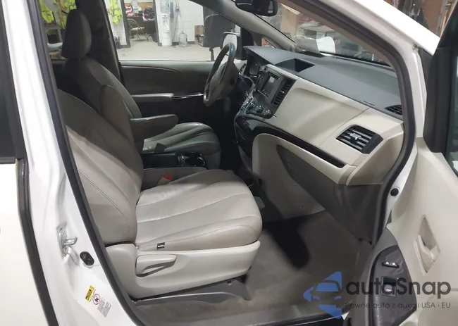 5TDKK3DC3CS182688: 44087114