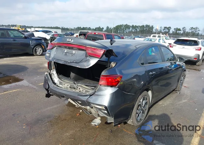 3KPF24AD4KE020842: 44086155