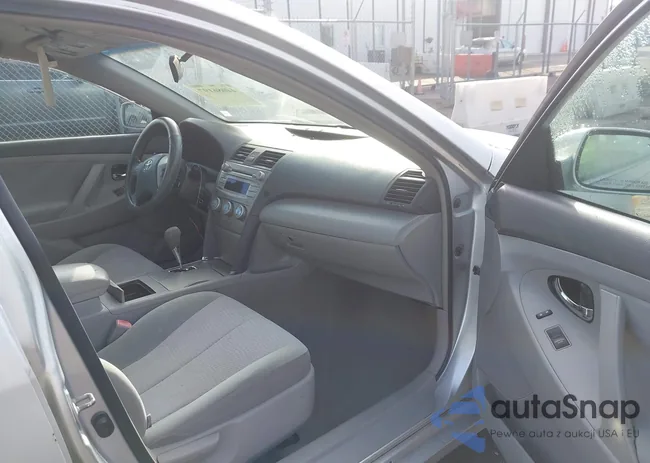 4T1BF3EK4BU678230: 44086197