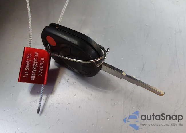 1FADP3F29GL222073: 44086216