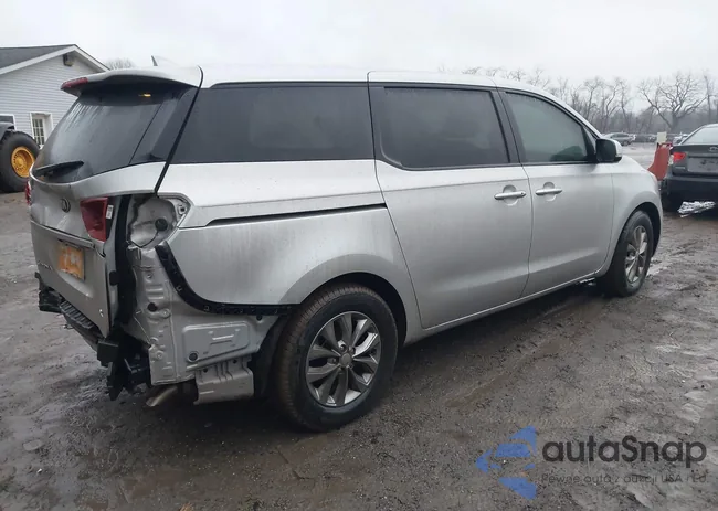 KNDMB5C14M6675544: 44086267