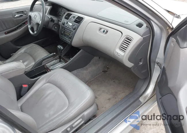 1HGCG16521A025495: 44086336