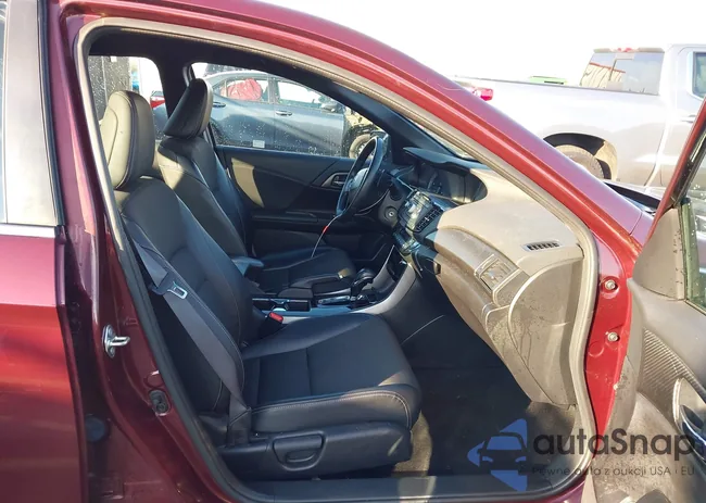 1HGCR2F54HA143574: 44086541