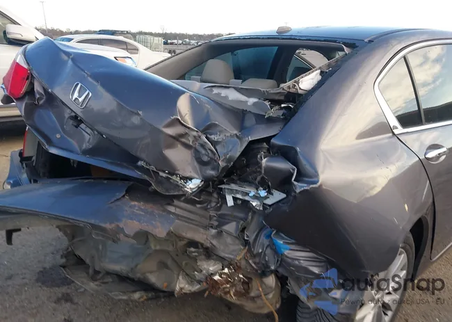 1HGCR2F81FA135536: 44087565