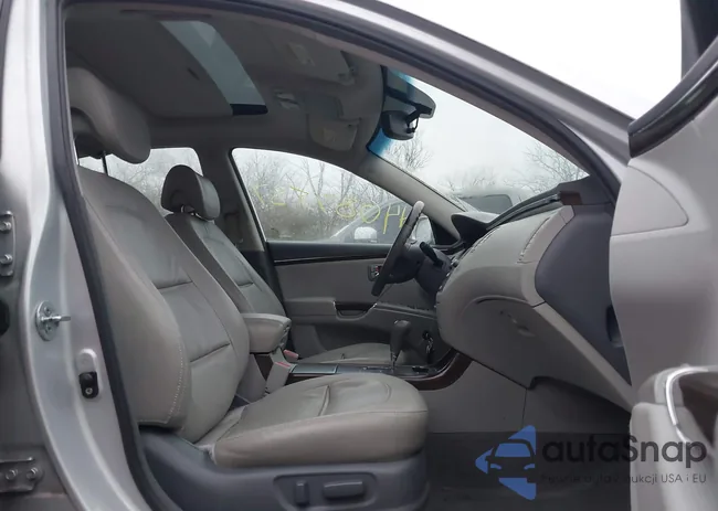 KMHFC4DFXBA559801: 44087587