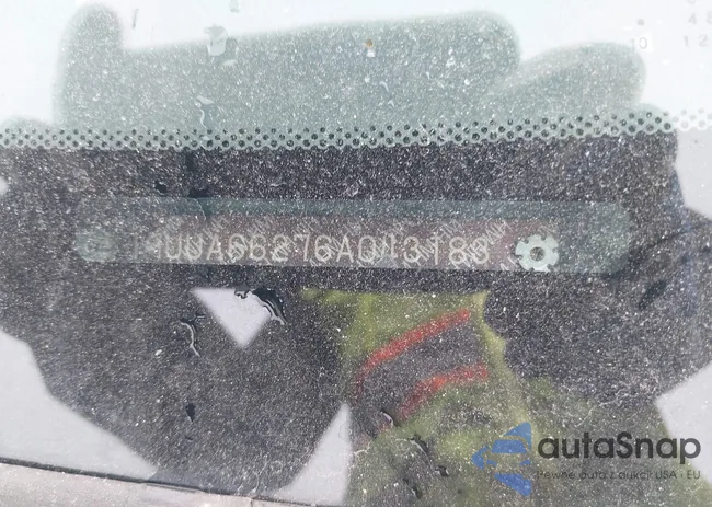 19UUA66276A043183: 44087604