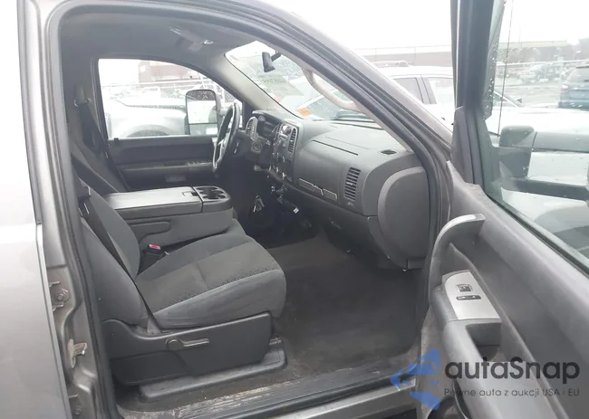 2GCEK13M371709718: 44087695