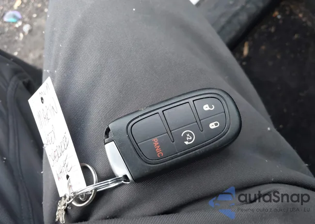 1C4PJMLX3KD223690: 44087711