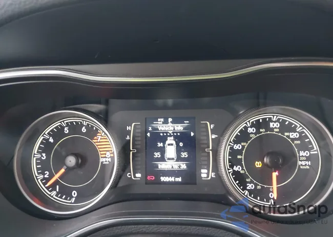 1C4PJMLX3KD223690: 44087711