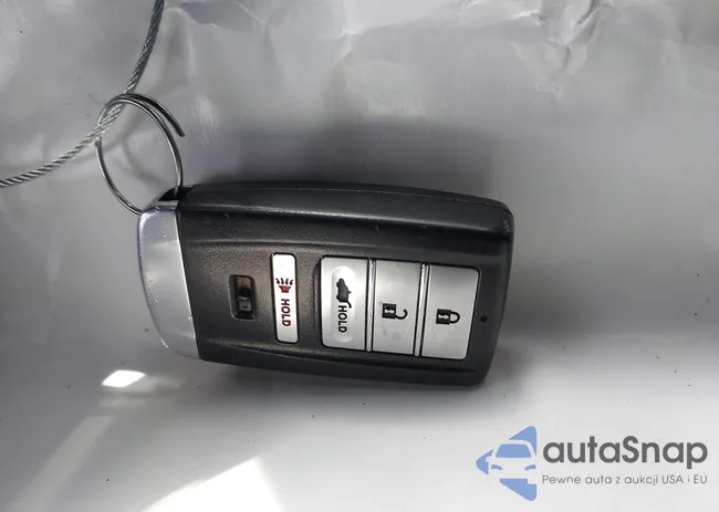 5J8YD4H3XLL033640: 44087747