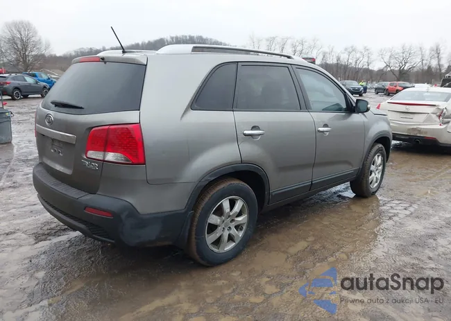 5XYKT3A65DG383311: 44087768