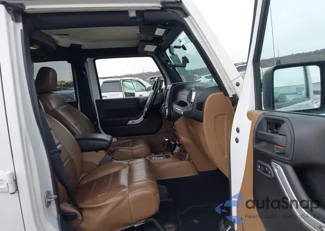 1C4BJWEG5CL142202: 44087770