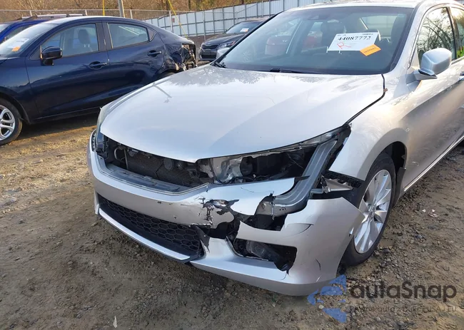 1HGCR3F82FA008686: 44087772