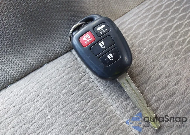 2T1BPRHE6EC137398: 44087803