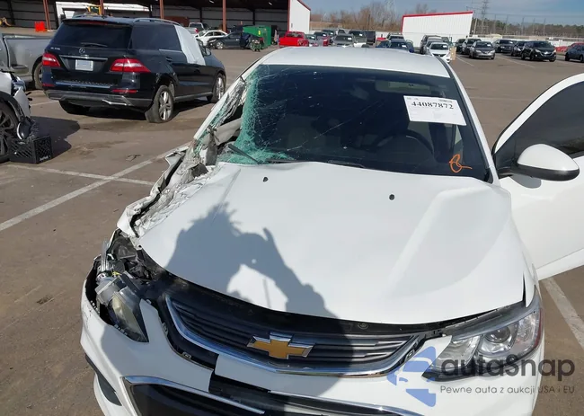 1G1JB5SH1H4163722: 44087872