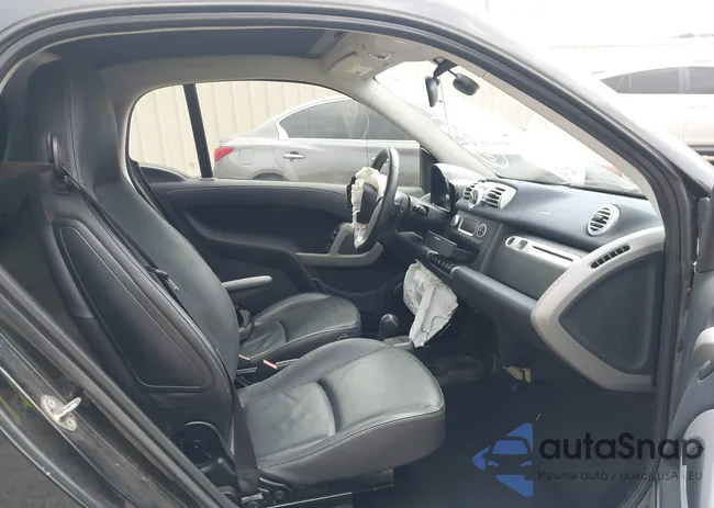 WMEEJ3BA4FK816332: 44087879