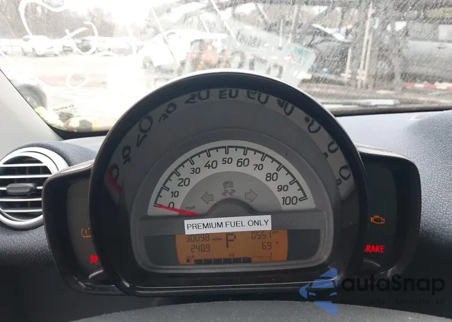 WMEEJ3BA4FK816332: 44087879