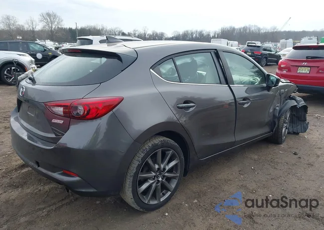 3MZBN1L35JM247788: 44087901