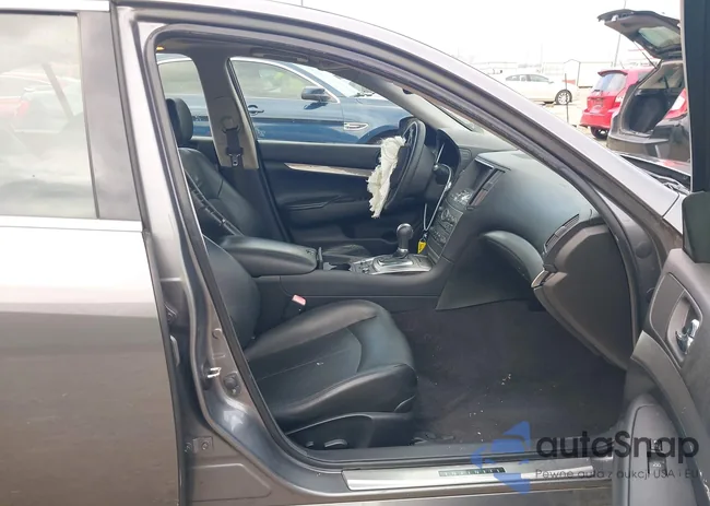 JN1CV6AR8DM350038: 44087914