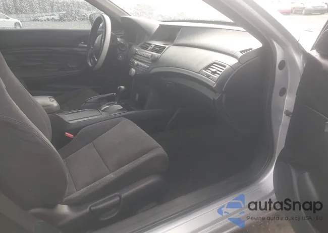 1HGCS123X9A019832: 44087962