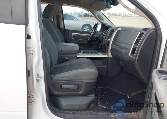 1C6RR7LT9FS539510: 44088144