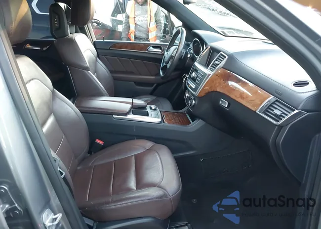 4JGDF6EE7FA442702: 44087207