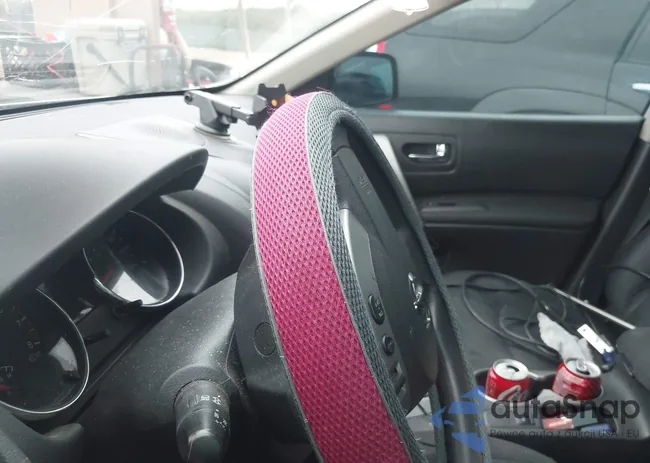 JN8AS5MT8FW656022: 44087231